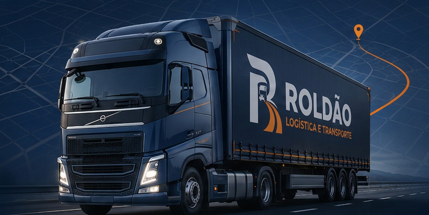 Caminhão Roldão Soluções Logísticas em rota
